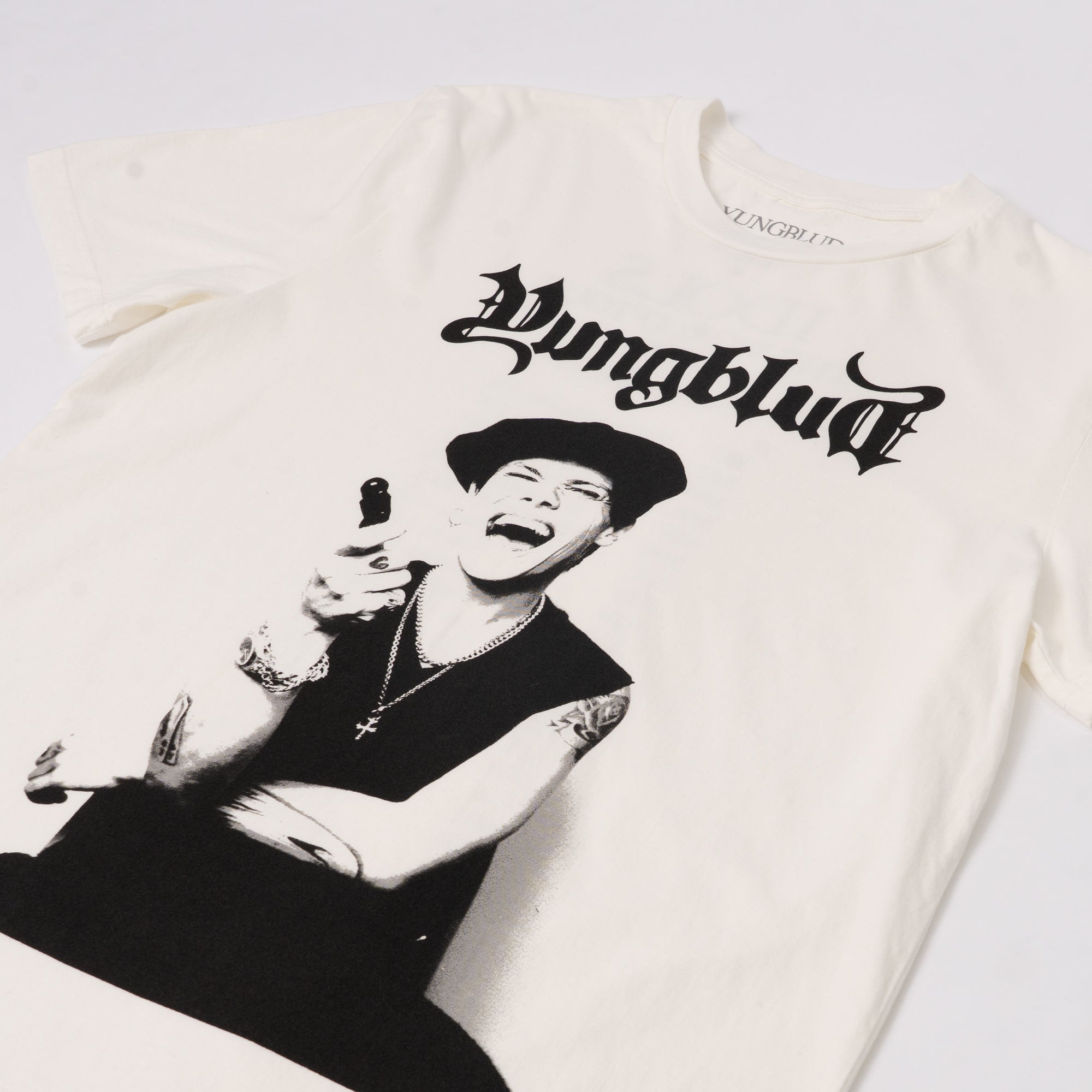 LAUGHING T-SHIRT